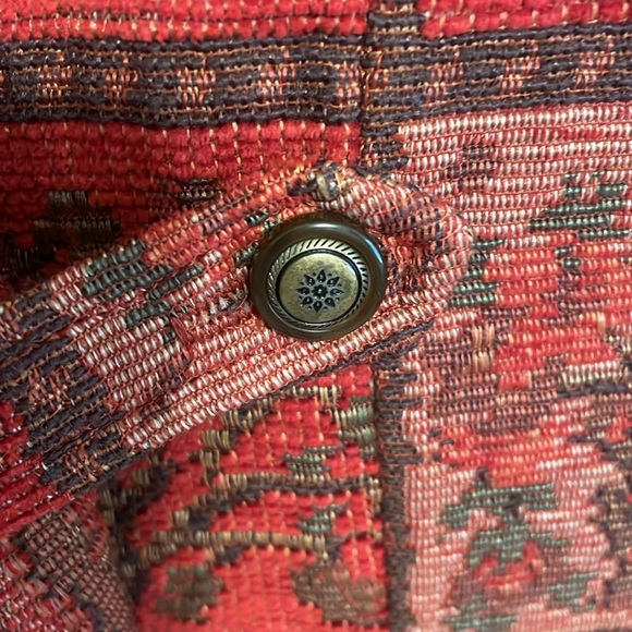 Vest - Picture 4 of 5